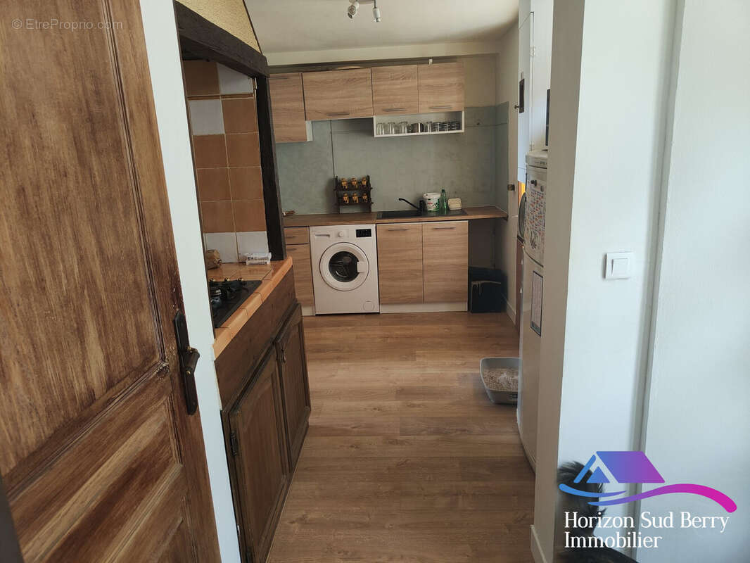 Cuisine aménagée - Maison à LA CHATRE