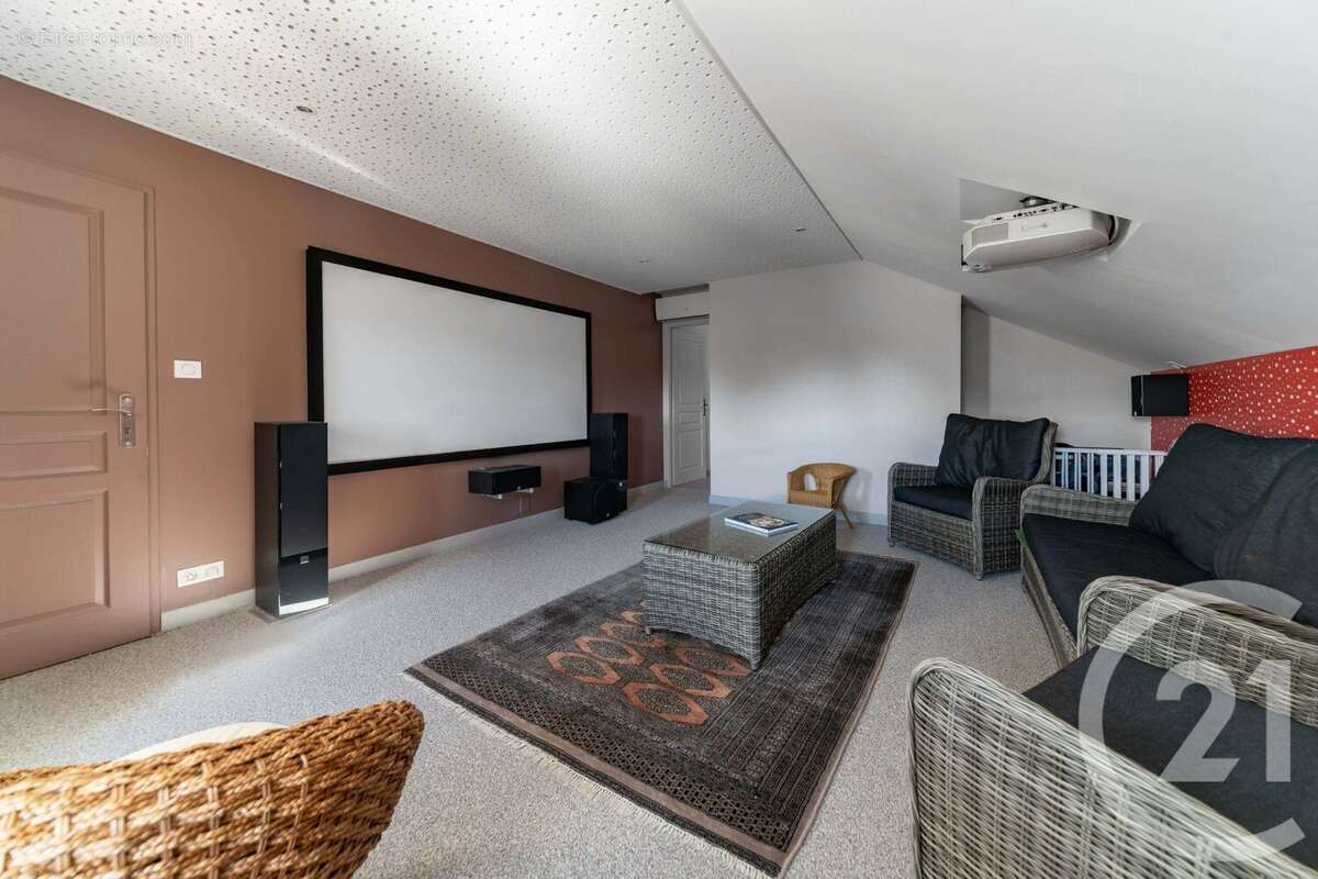 Maison à BELLERIVE-SUR-ALLIER