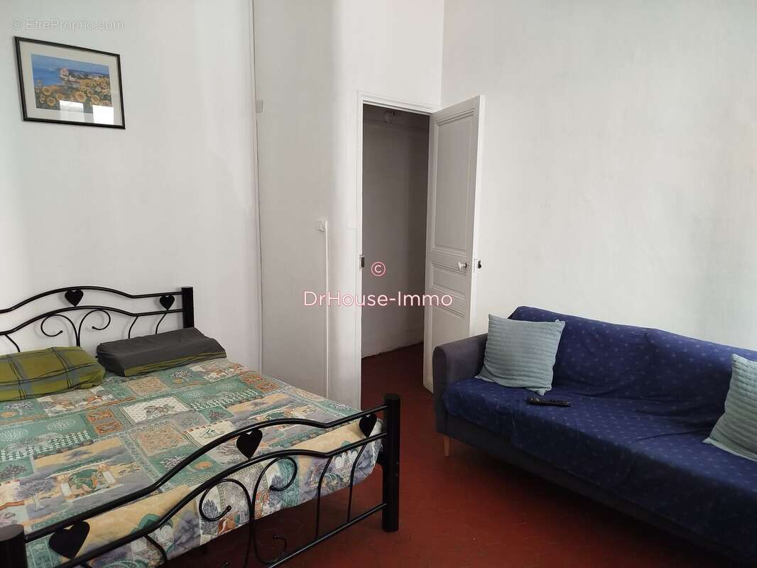 Appartement à MARSEILLE-1E