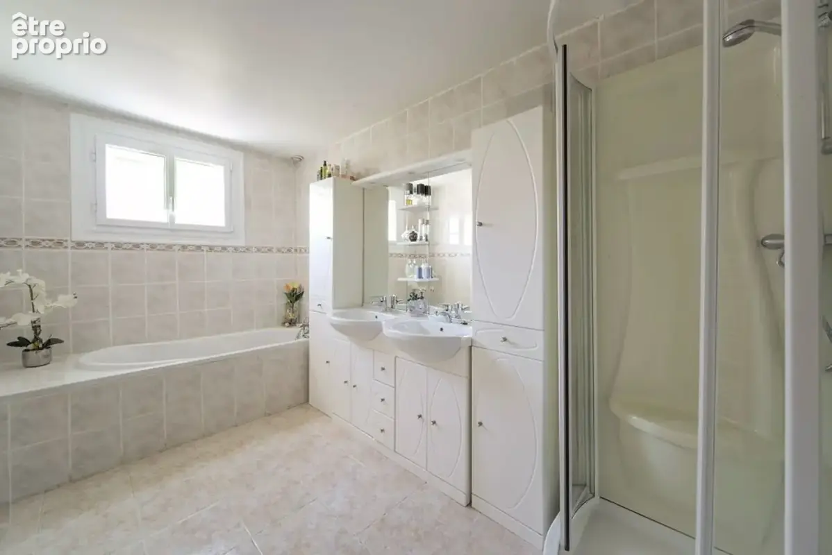 Maison 6 pièces de 156,05 m²  avec sous-sol complet et piscine  - Castelmaurou - photo 5