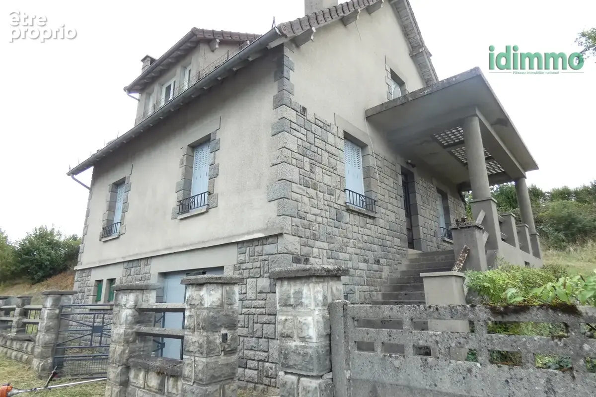 Aurillac maison en pierre - photo 1