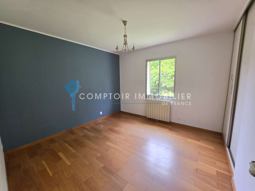 Dépt Hérault (34) -Aniane - À vendre - Villa T4/T5 avec terrasses, piscine, garage, sous-sol, parcelle de 1800 - photo 19