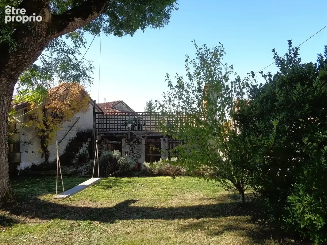 Maison 113 m² à Saint-Paul-Lizonne  - photo 8