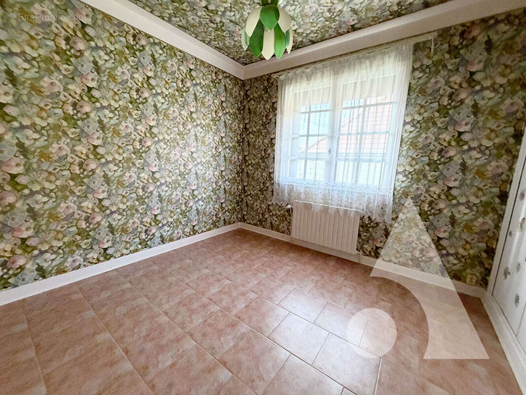 Maison à CHARMONT-SOUS-BARBUISE