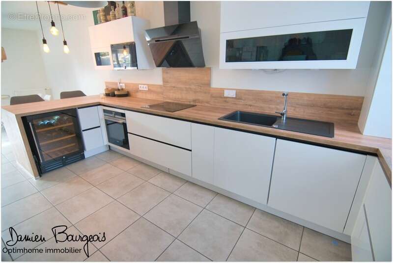 Maison à SAINT-GENIS-POUILLY