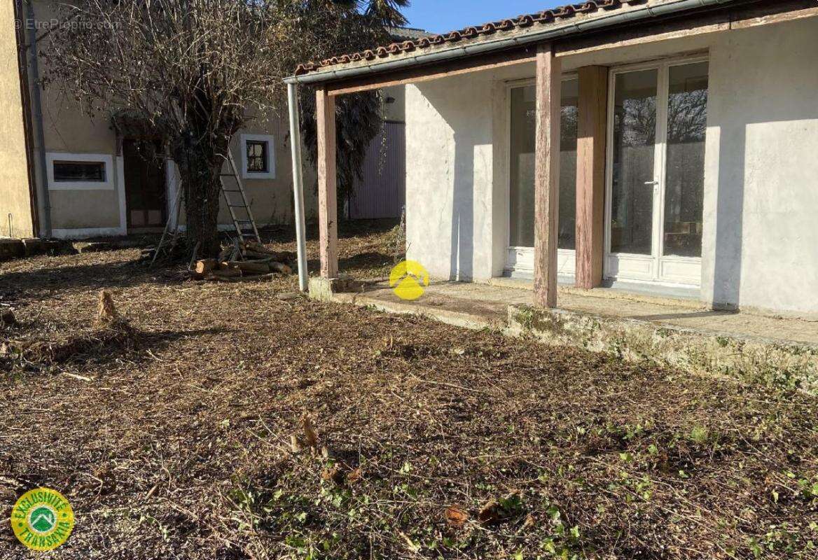 Maison à GRUN-BORDAS