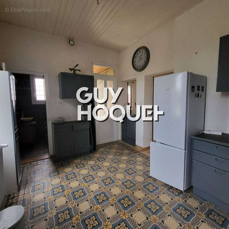 Maison à VARENNE-SAINT-GERMAIN