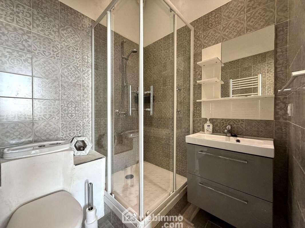 Appartement 104 m² à San-Martino-Di-Lota  - photo 4