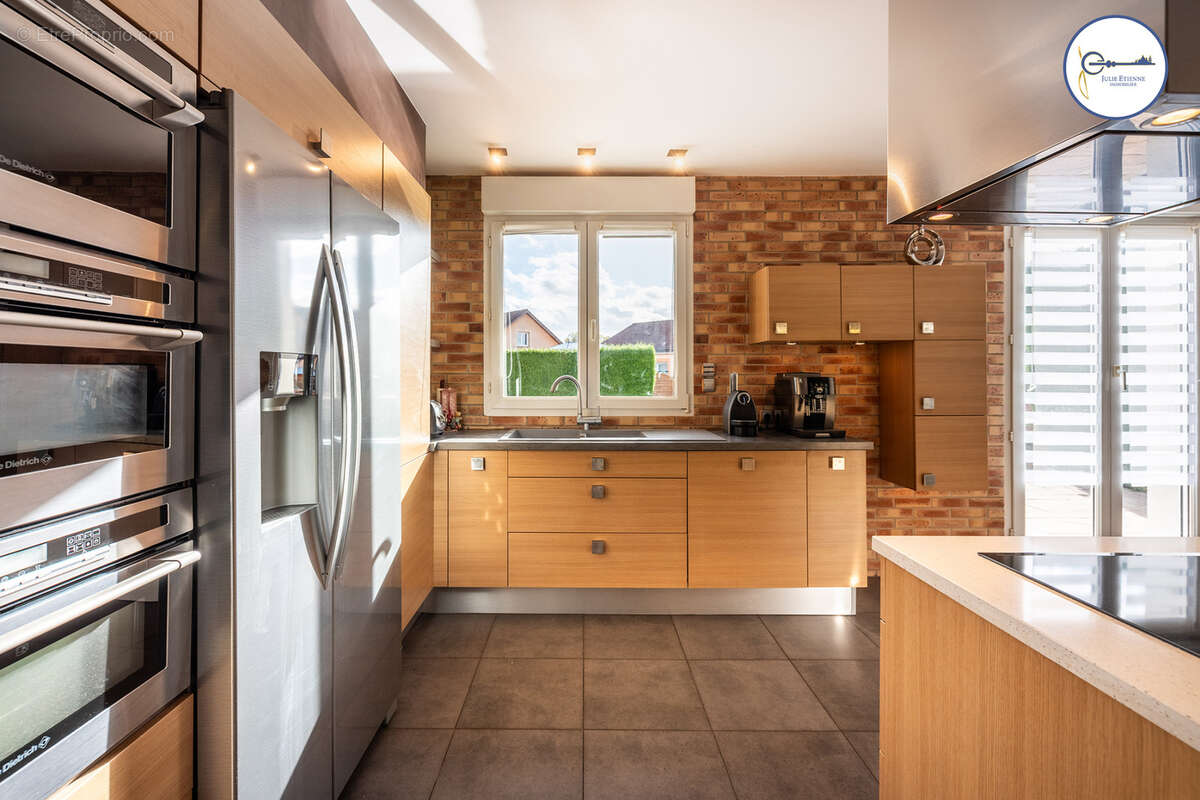 Maison à THAON-LES-VOSGES