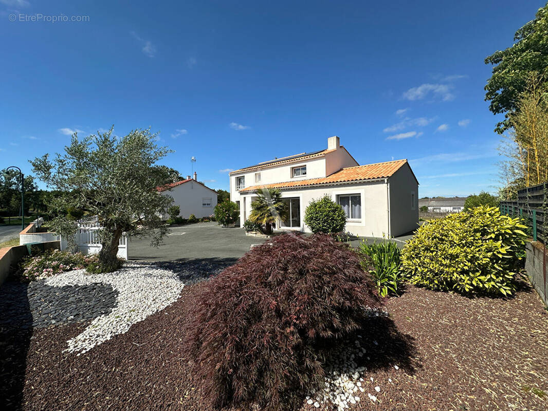 Maison à MACHE