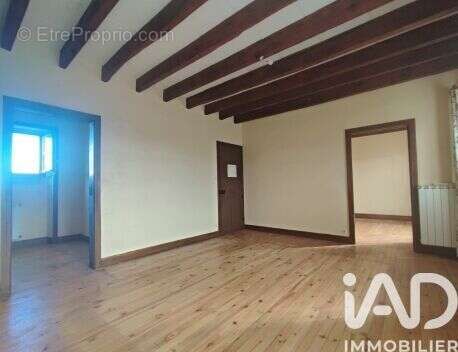 Maison 99 m² à Ladinhac  - photo 3