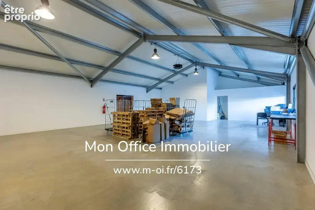 Référence : 6173-NZW - Local commercial - 400 m² - photo 9