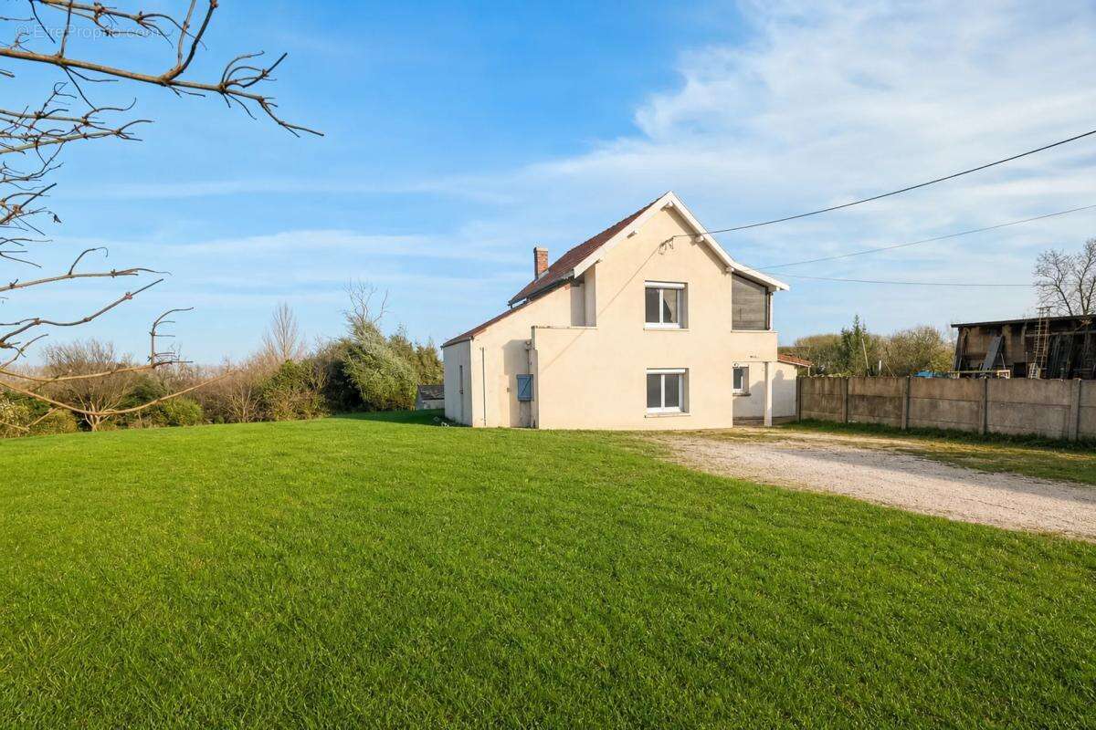 Maison à LOUHANS