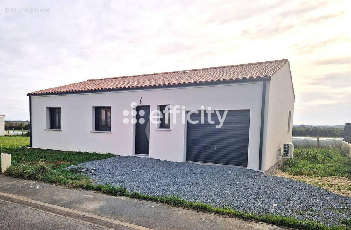 Maison à NIEULLE-SUR-SEUDRE