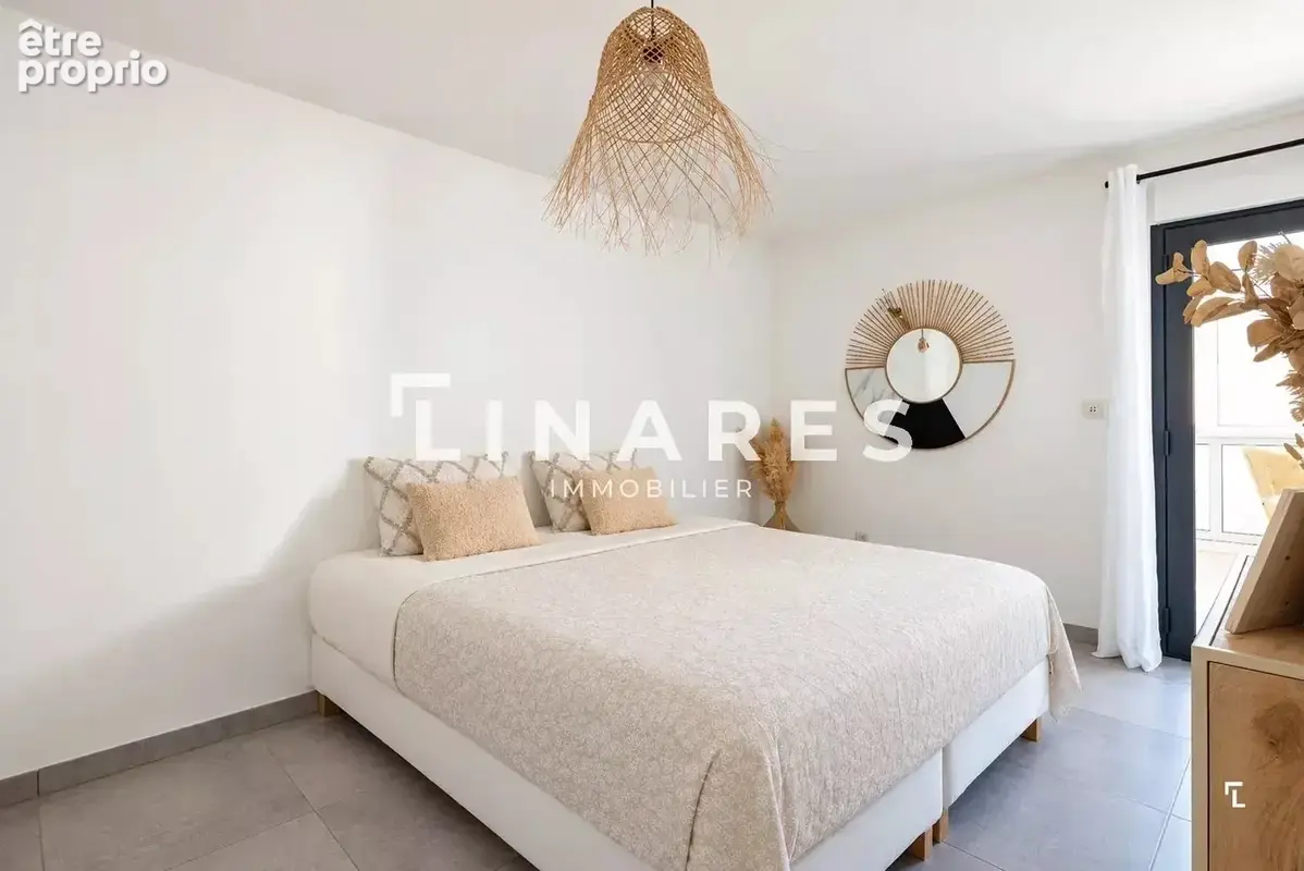 L'ORIGINALE - Maison T3/4 de 90m²  - Véranda de 15m² -  Piscine - Stationnements - Parcelle 528m² - 13013 Saint Mitre - photo 10