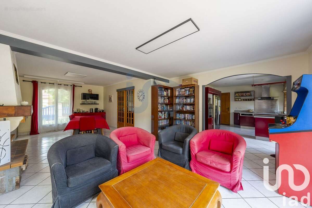 Photo 4 - Maison à LIEUSAINT