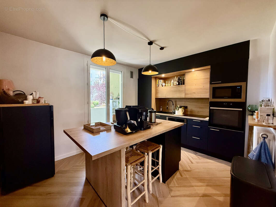 Appartement à ROMANS-SUR-ISERE