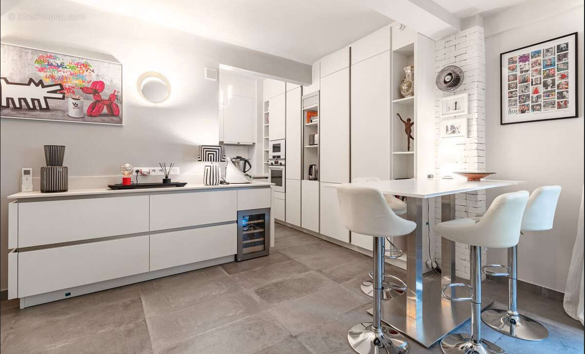 Appartement à PARIS-2E
