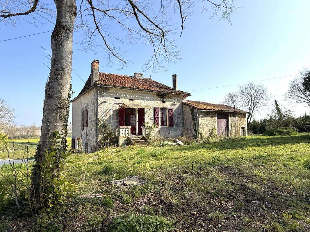 Maison à LA CHAPELLE-GRESIGNAC