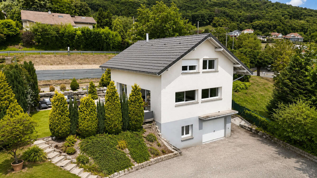 Maison à MONNETIER-MORNEX