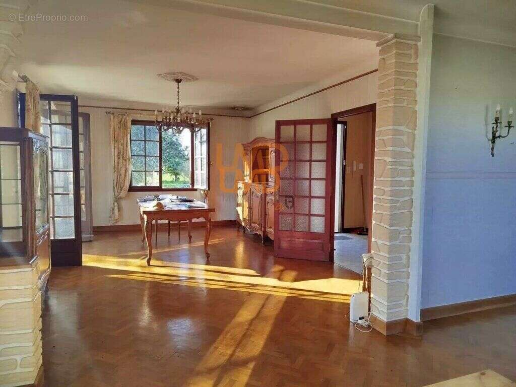 Maison à CHERBONNIERES