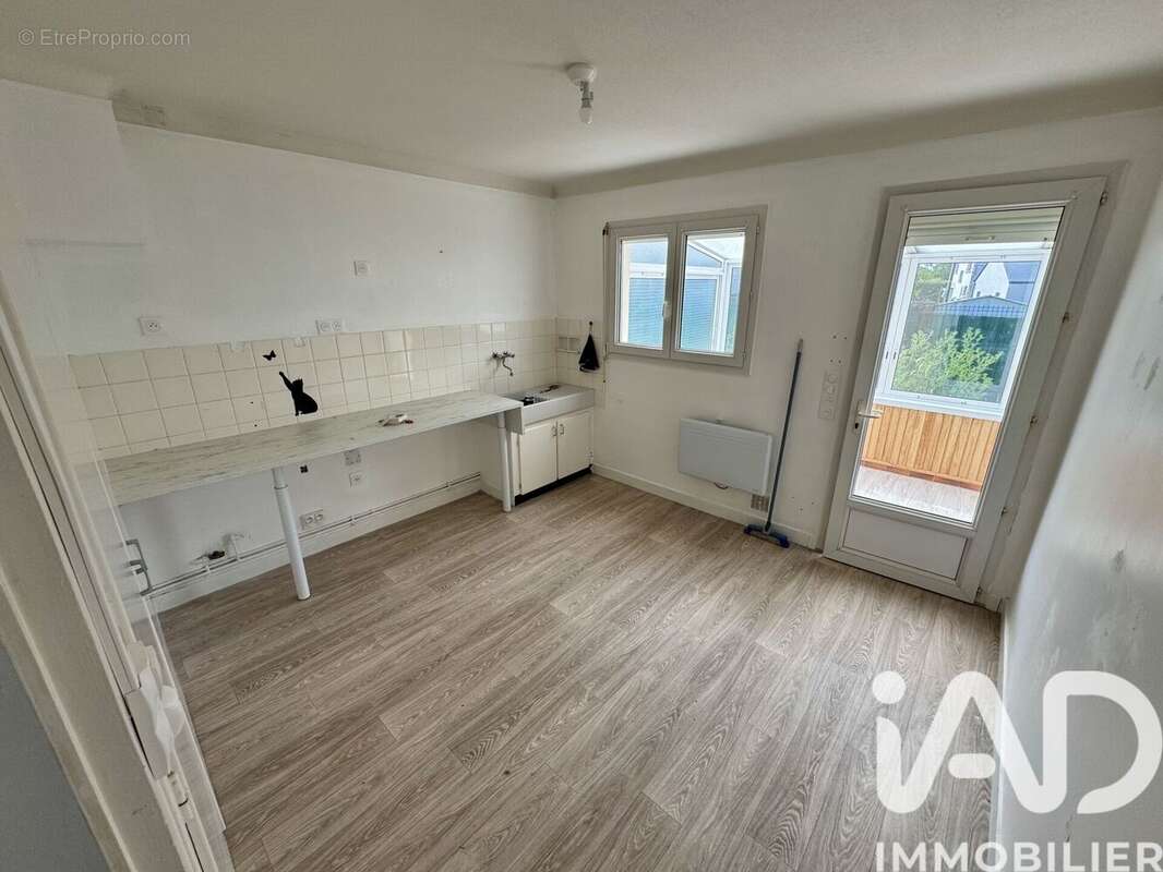 Maison 60 m² à Saint-Andre-Des-Eaux  - photo 3