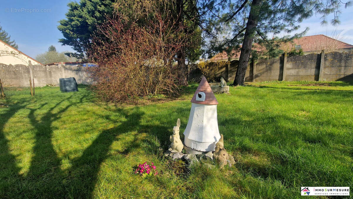 Maison à FROHEN-LE-GRAND