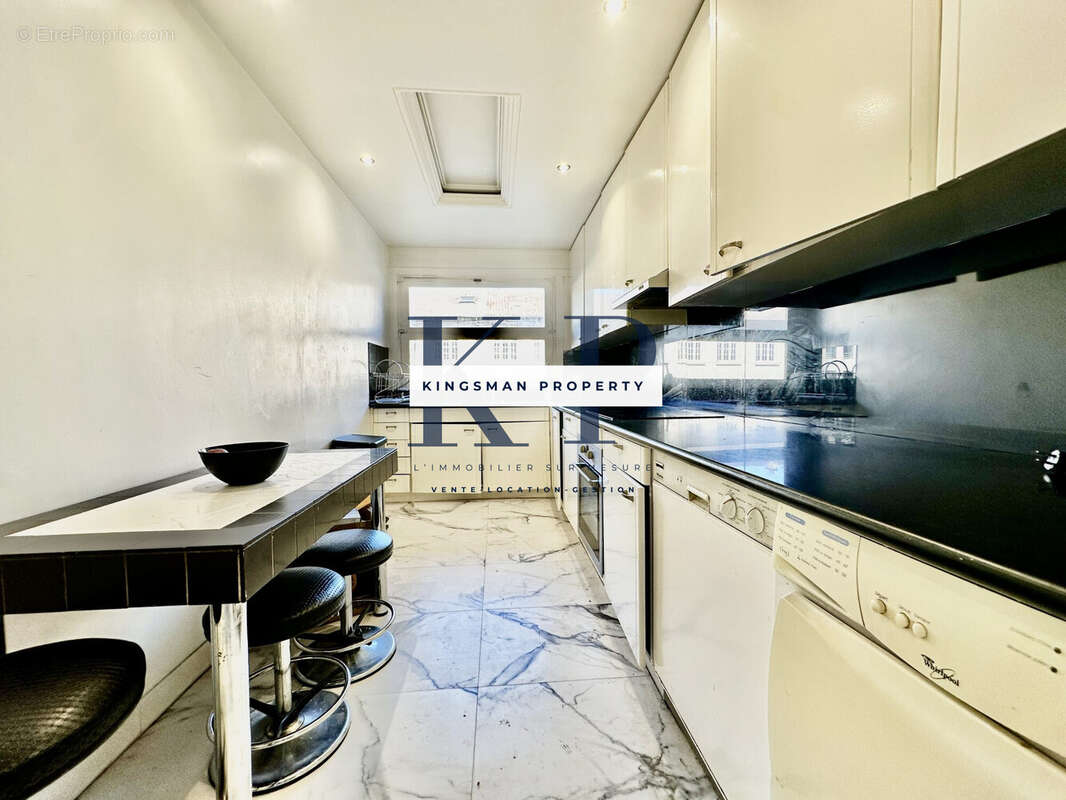 Appartement à PARIS-20E