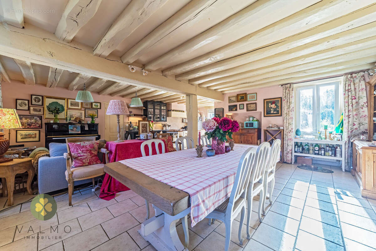 Maison à TACOIGNIERES