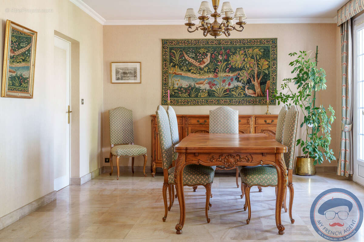 Maison à MONTLOUIS-SUR-LOIRE