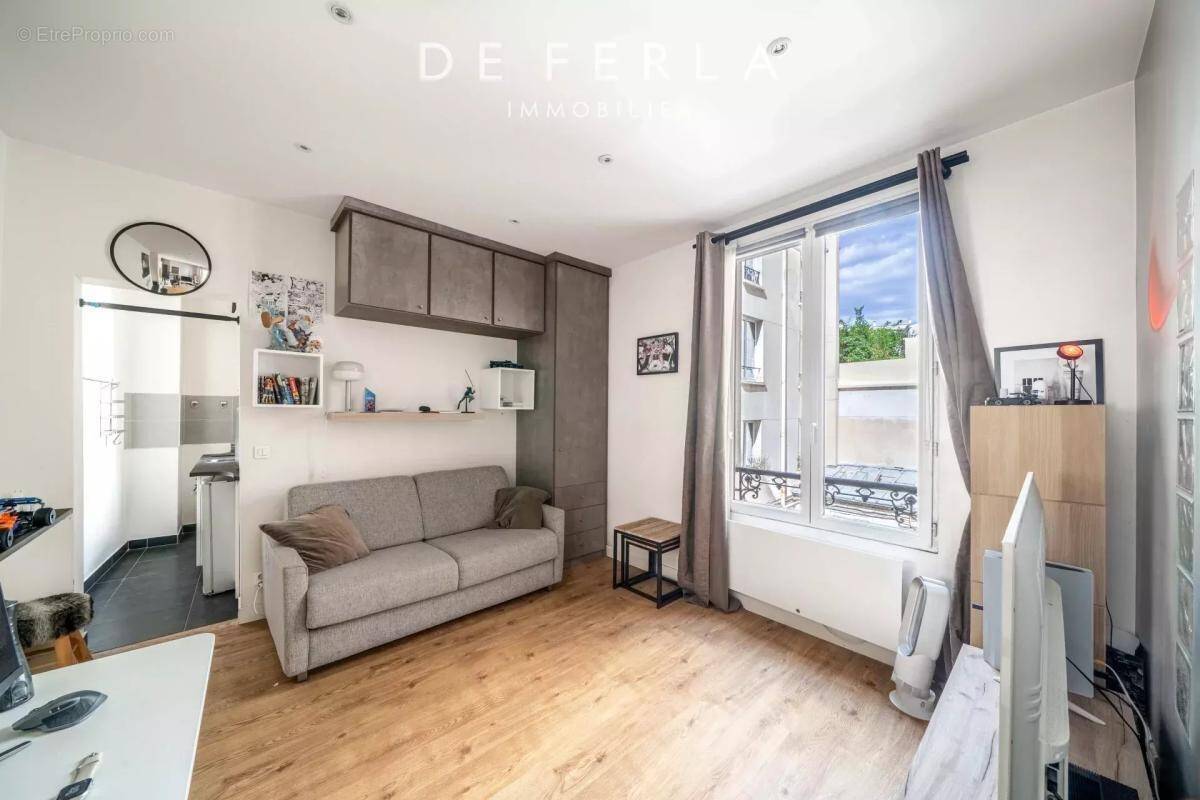 Appartement à PARIS-15E