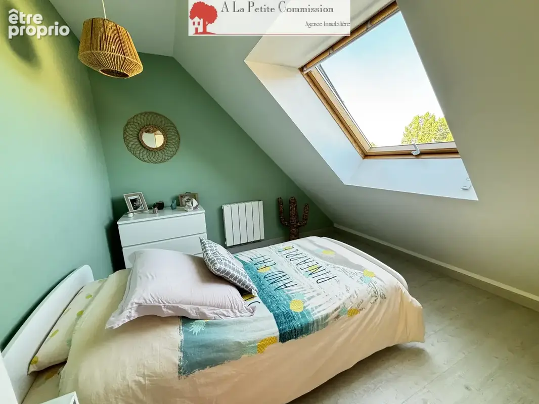 Maison familiale à vendre à Sours   Commerces et écoles à pied ! - photo 8
