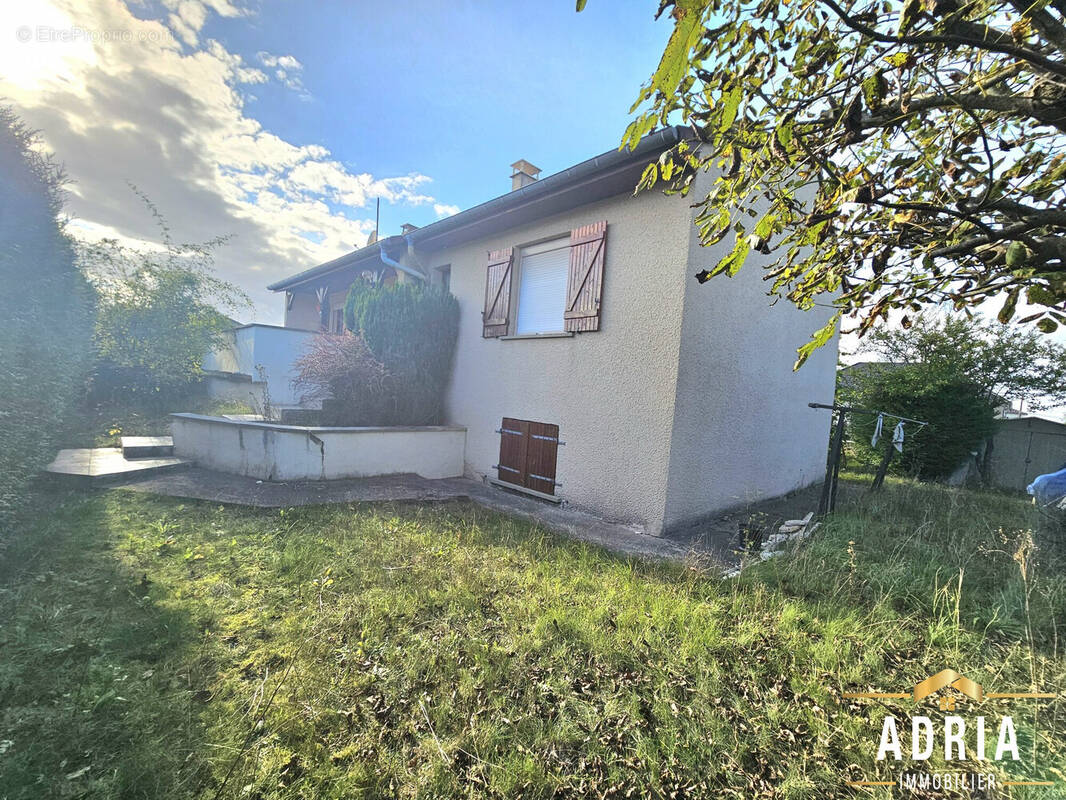 Maison à MEXY
