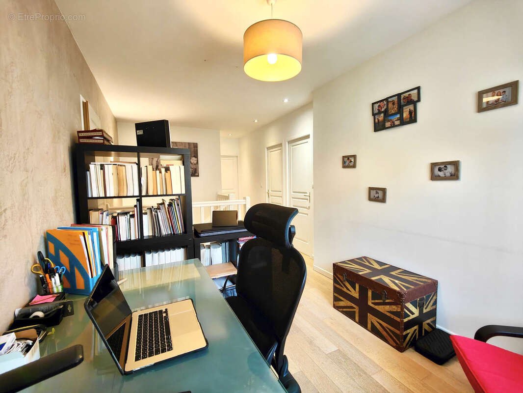 Maison à CHAZAY-D&#039;AZERGUES