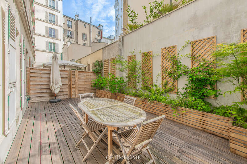 Appartement à PARIS-7E