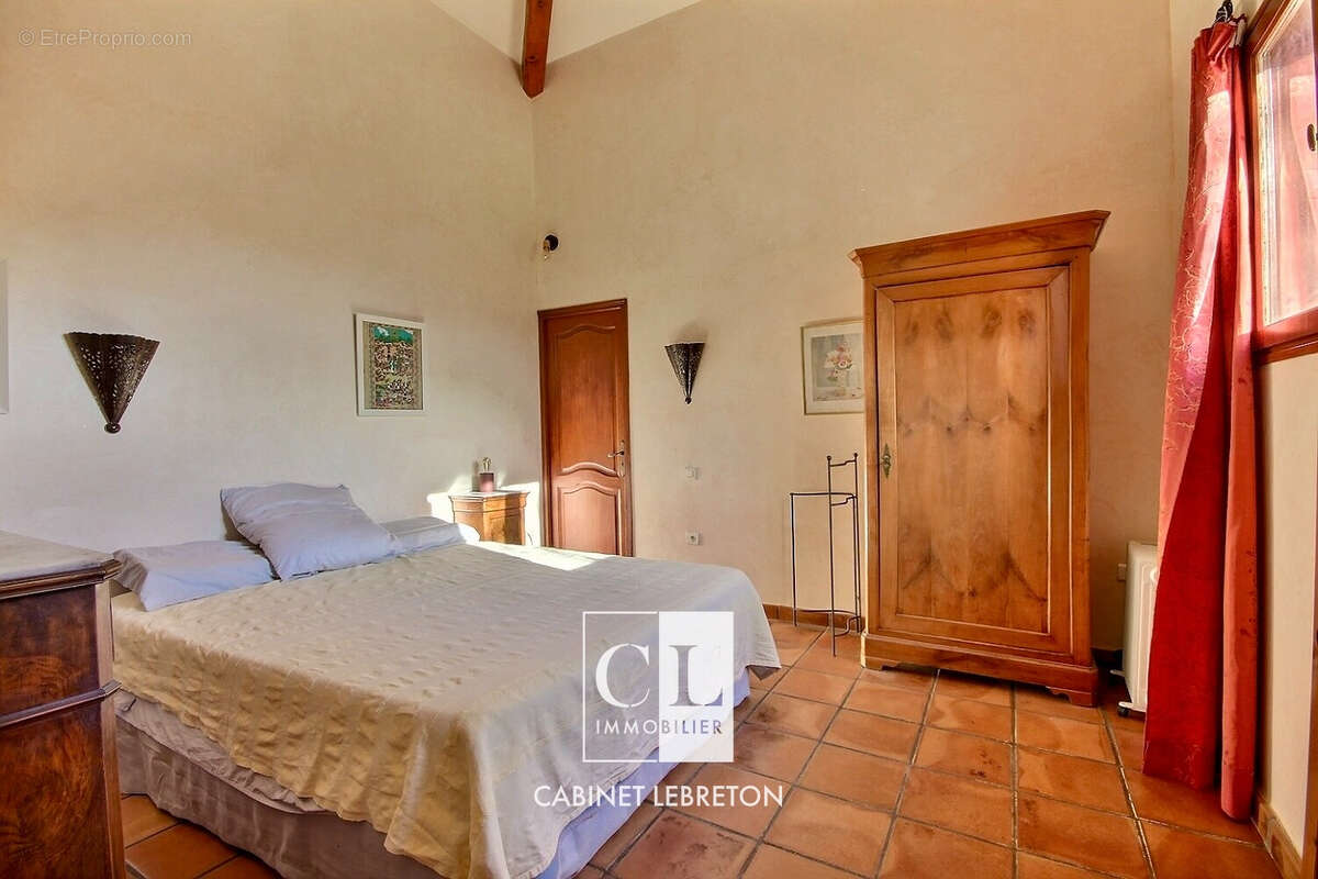 Maison à CADOLIVE
