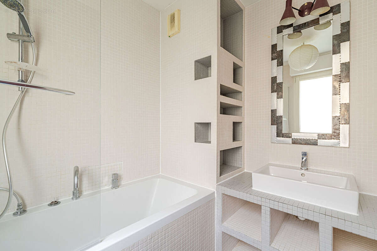 Appartement à PARIS-15E