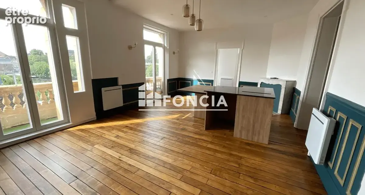 CHARLEVILLE - MÉZIÈRES - Magnifique Appartement 3 P Loué - 80m2 - photo 3