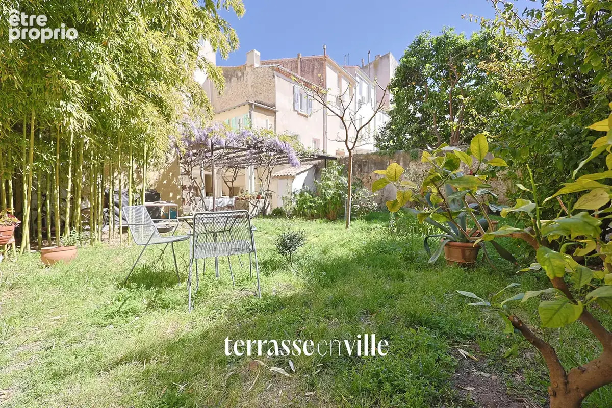 La ciotat   centre historique - grand duplex - t9 - 192 m2   5 ch - parcelle 350m2 - parking - 1 200 000€ - photo 15