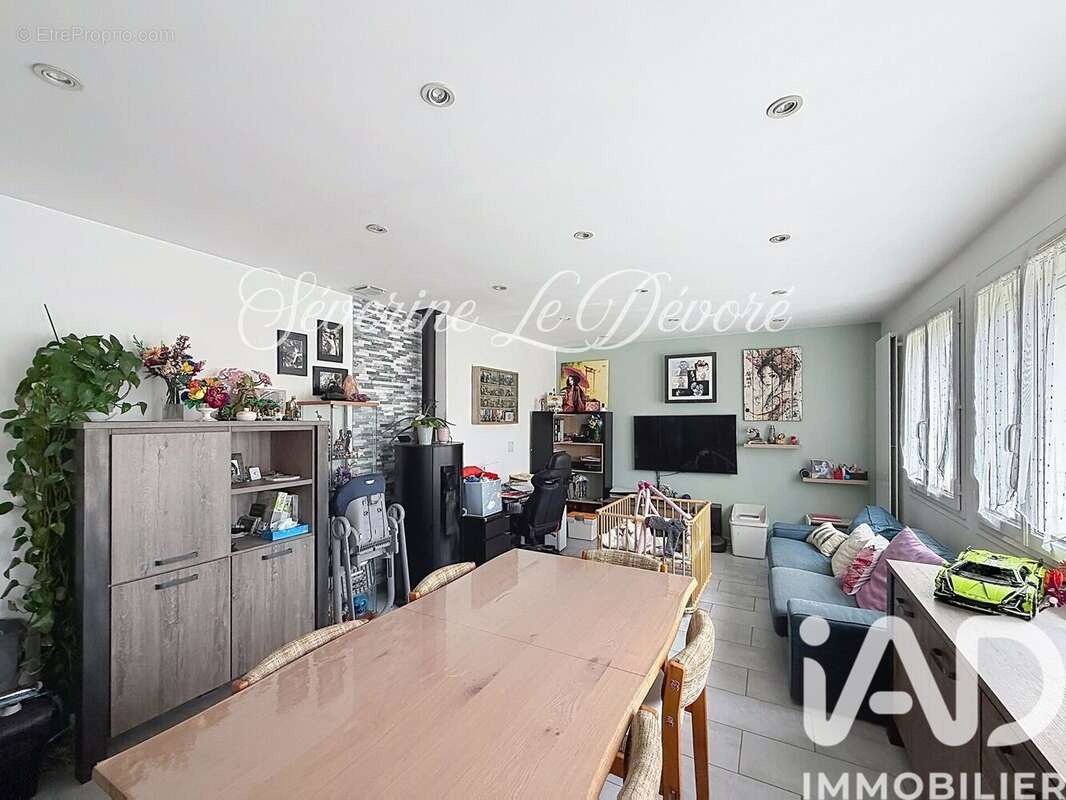 Photo 3 - Maison à MONTLIGNON