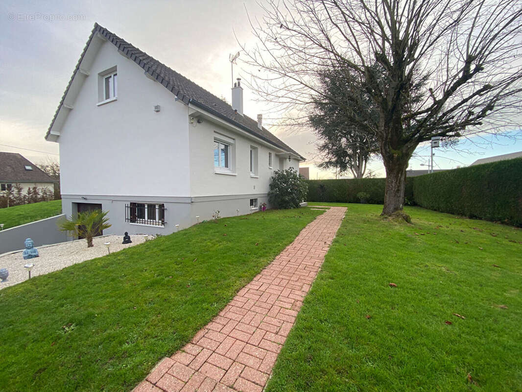 Maison à LE NEUBOURG