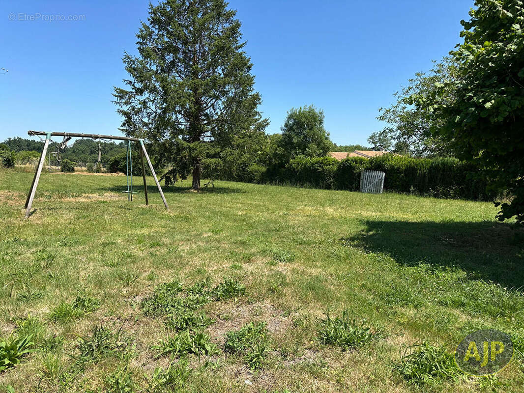 Maison à COLOMBIERS