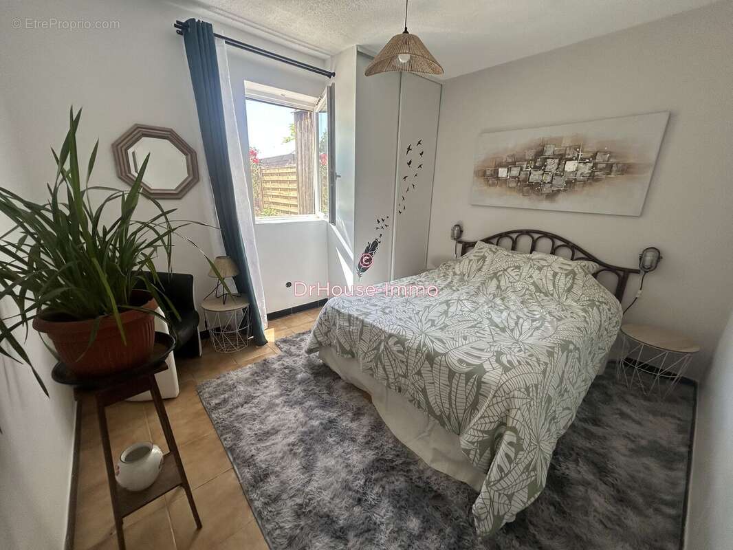 Maison 220 m² à Saint-Crepin-Et-Carlucet  - photo 6