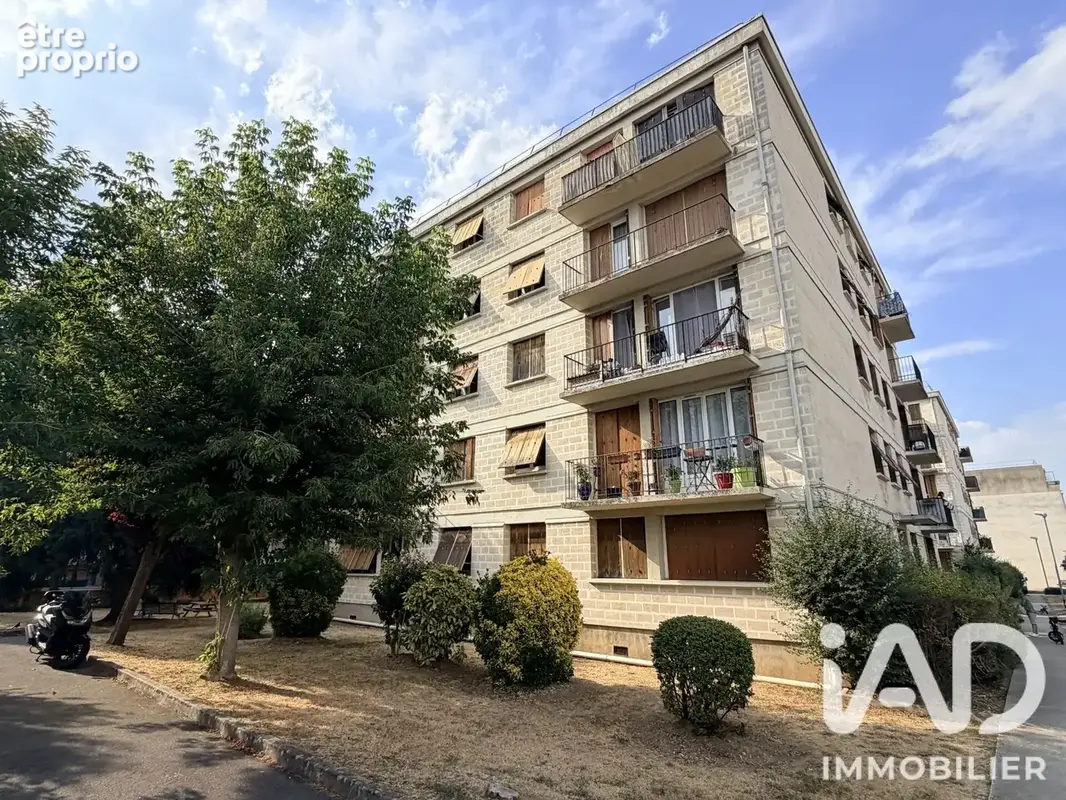 Photo 1 - Appartement à COMBS-LA-VILLE