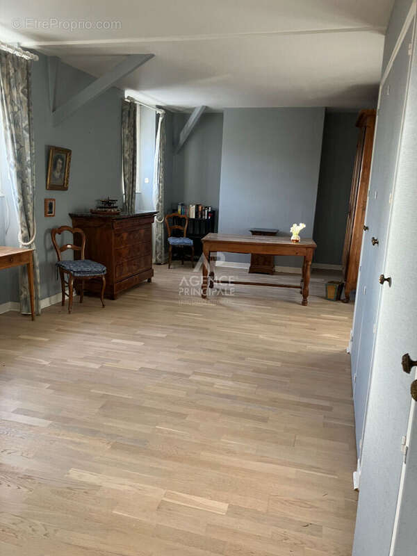 Maison à MAISONS-LAFFITTE