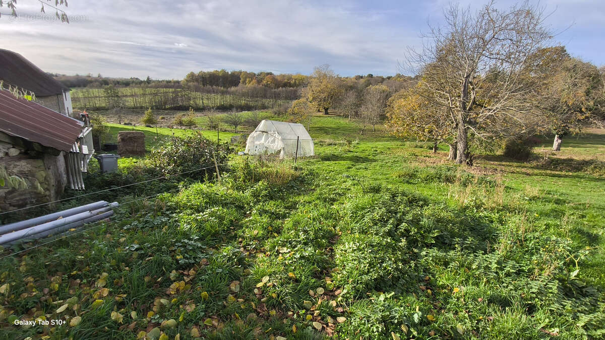 Maison à CHATEAU-CHERVIX