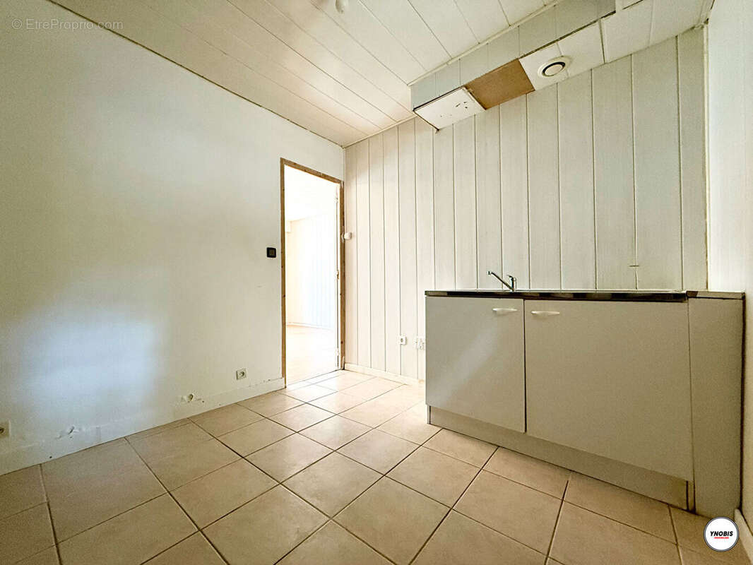 Appartement à rénover - Issou - 3 pièces - 50 m2 - photo 6