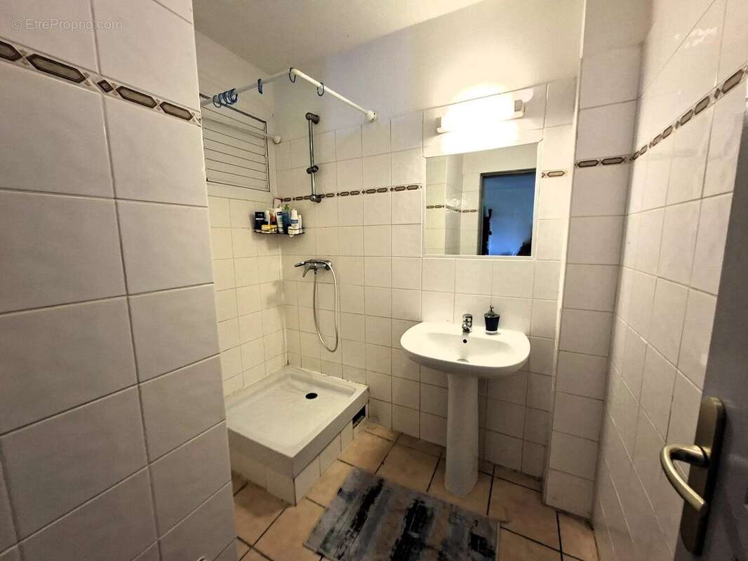 Appartement à SAINTE-LUCE