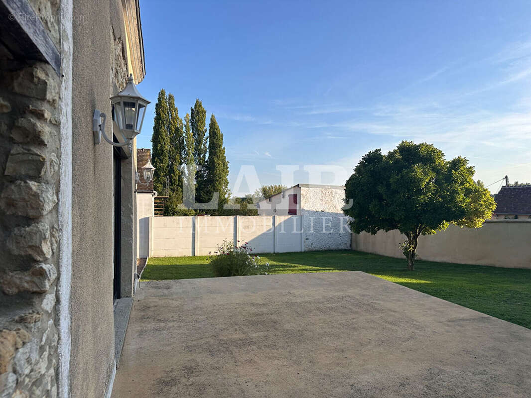 Maison à LA CHAPELLE-SOUEF