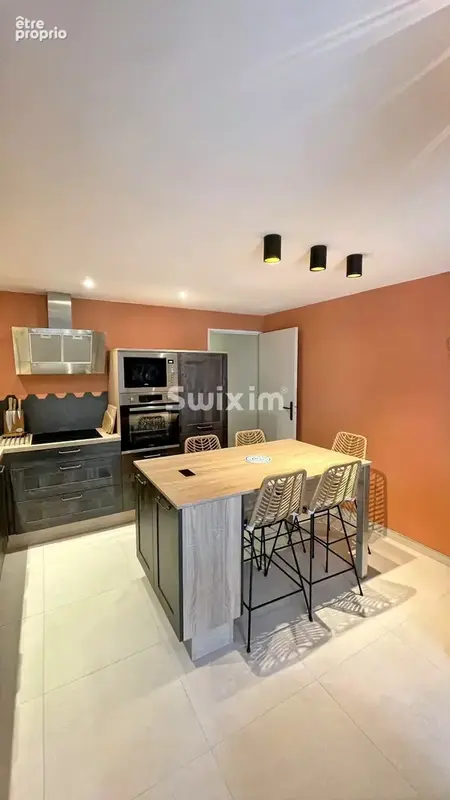 T2 meublé de 42 m² avec loggia et garage — Proche centre-ville - photo 3